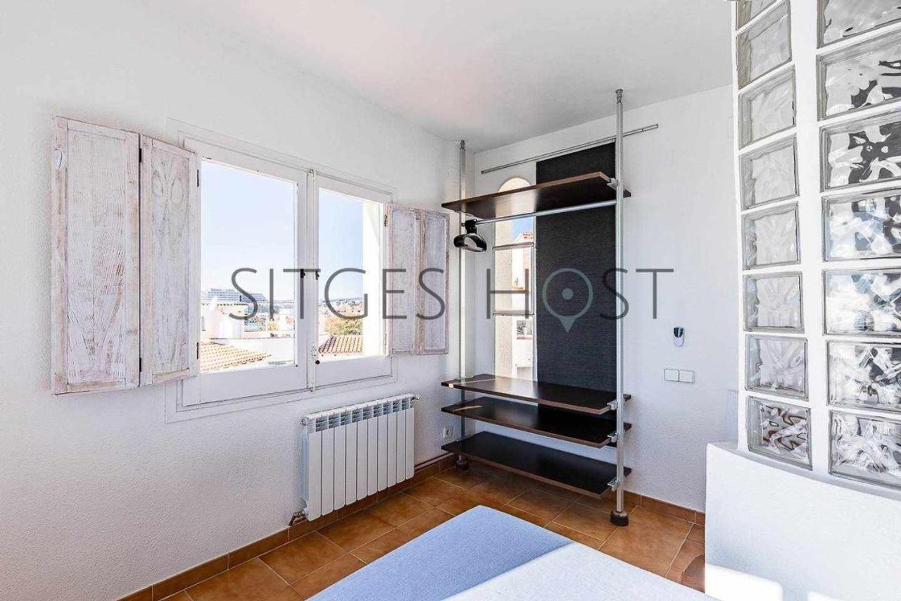 Alojate En Una Torre Sobre El Mar Apartman Sitges Kültér fotó